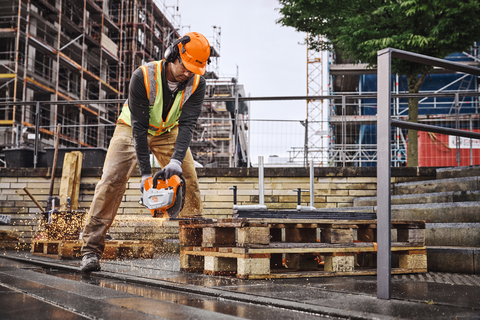 Découpeuses à disque TSA 230 sans batterie ni chargeur