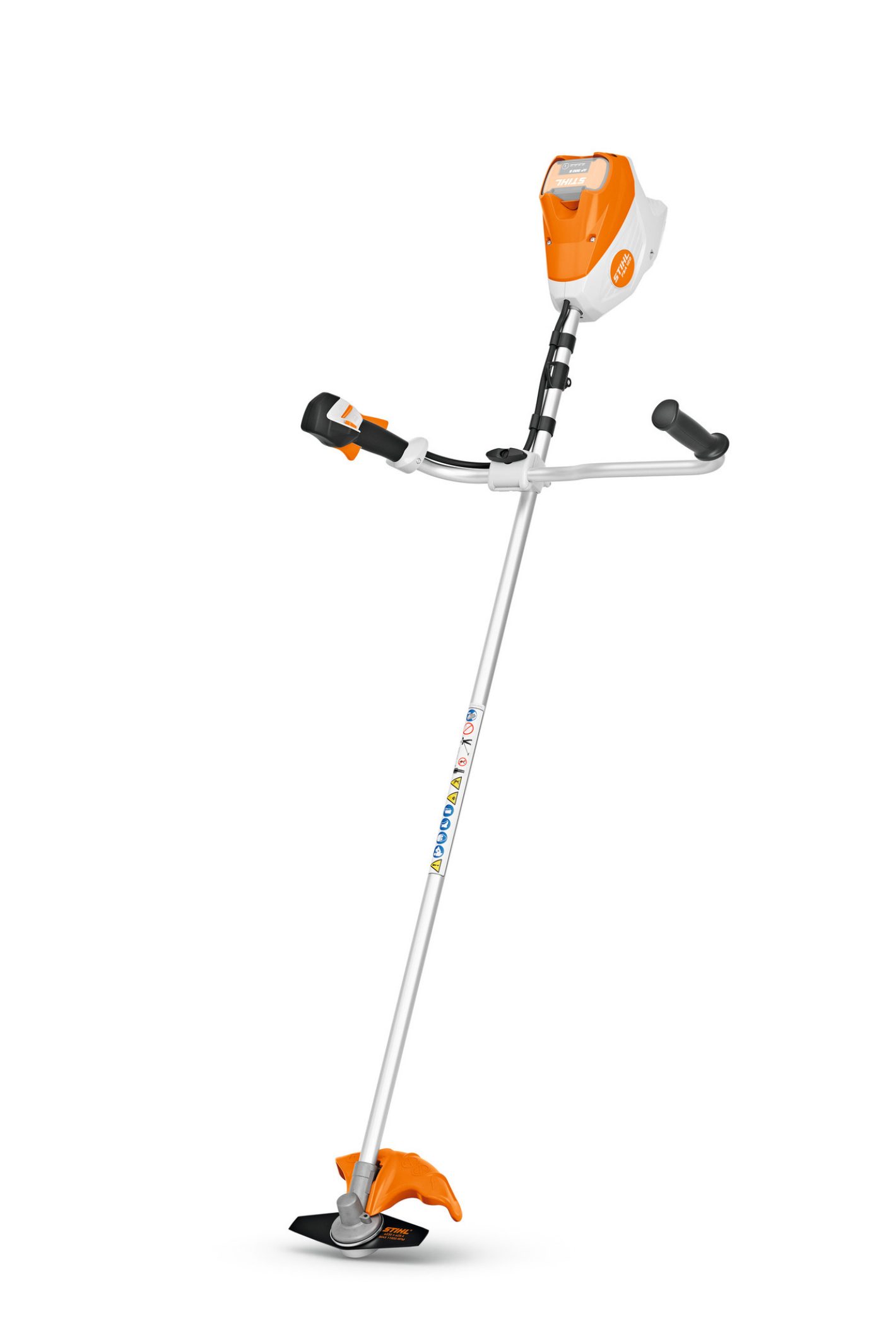 Stihl FSA 120 débroussailleuse à batterie gamme AP SYSTEM moteur EC guidon ergonomique 2 vitesses couteau à herbe harnais inclus sans batterie ni chargeur 469 euros