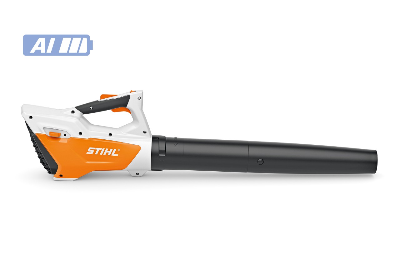 Image produit d’un souffleur à batterie STIHL BGA 45, icône de batterie en haut à gauche pour la gamme AI de STIHL